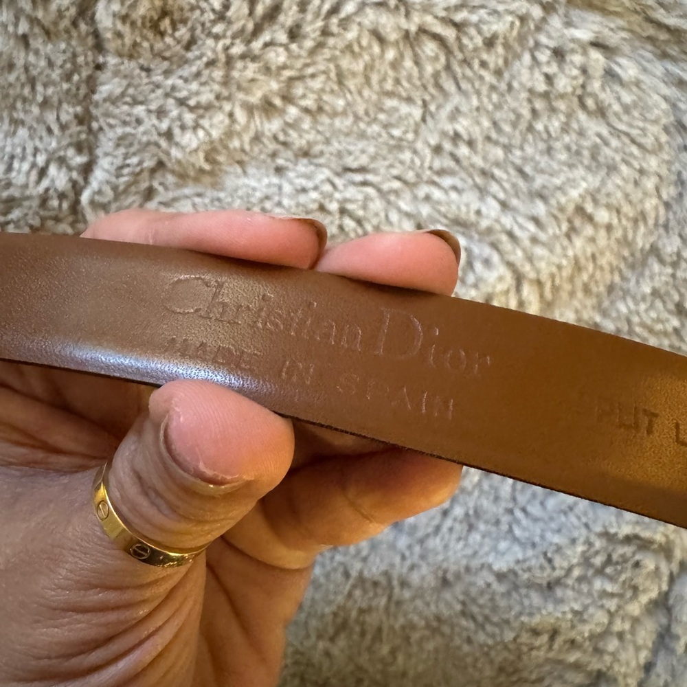 Men's Black Leather Belt with Gold Buckle - Picture 5 of 6